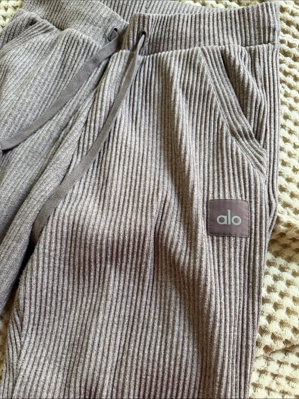 AL0 Yoga Muse Ribbed Joggers